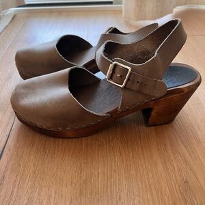Lotta from Stockholm Swedish Leather Clogs